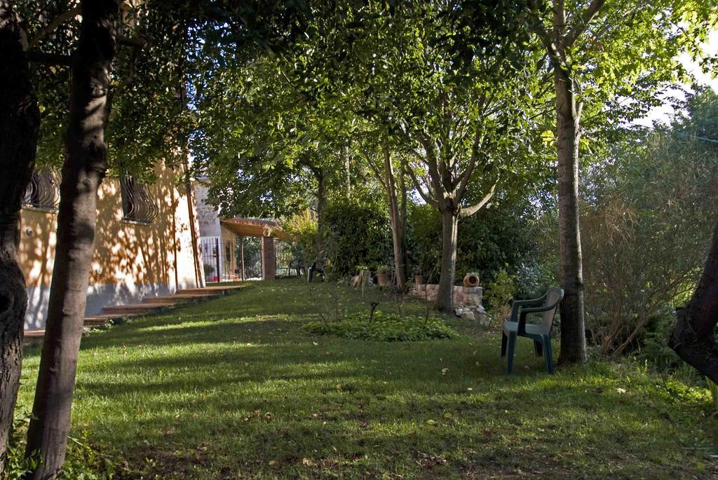 Casale Del Monsignore Spoleto Exterior foto